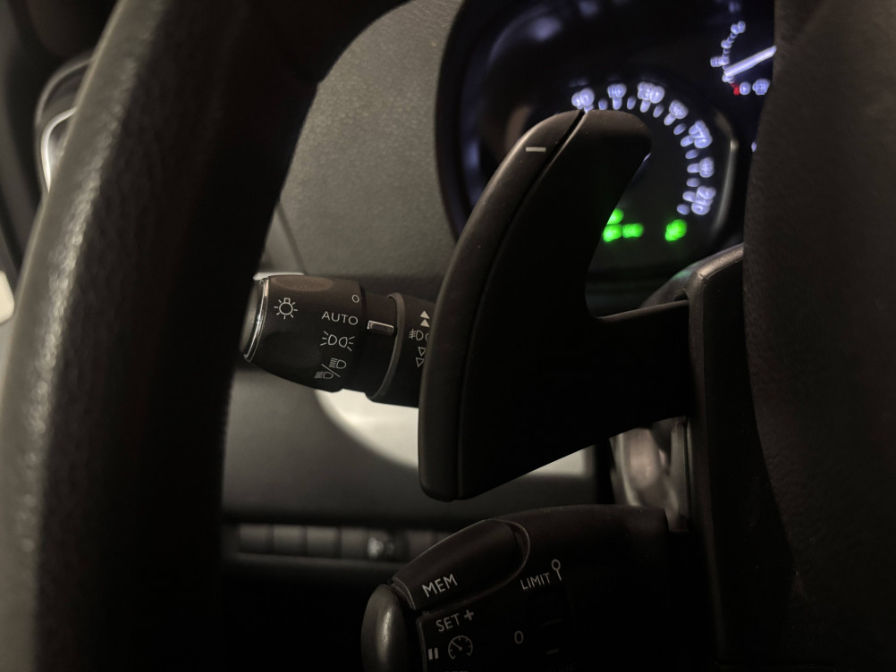 Acheter Opel Vivaro Fourgon VIVARO CA FIXE L3 2.0 DIESEL 180 CH PTAC AUGMENTE BVA8 PACK BUSINESS 4p occasion dans les concessions du Groupe Faurie