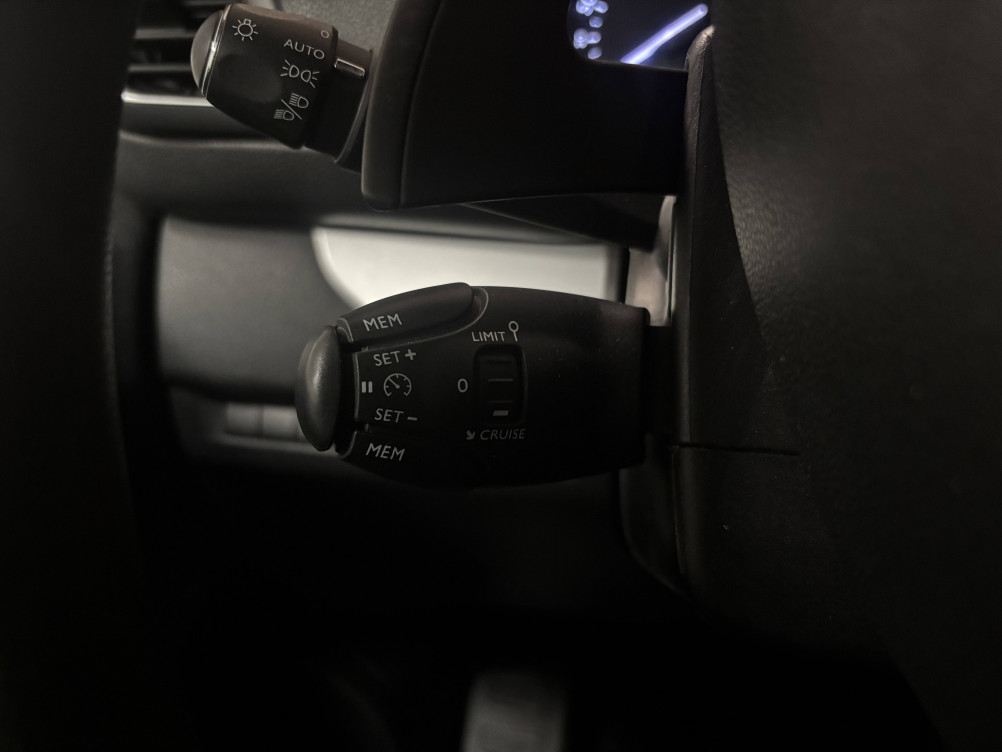 Acheter Opel Vivaro Fourgon VIVARO CA FIXE L3 2.0 DIESEL 180 CH PTAC AUGMENTE BVA8 PACK BUSINESS 4p occasion dans les concessions du Groupe Faurie