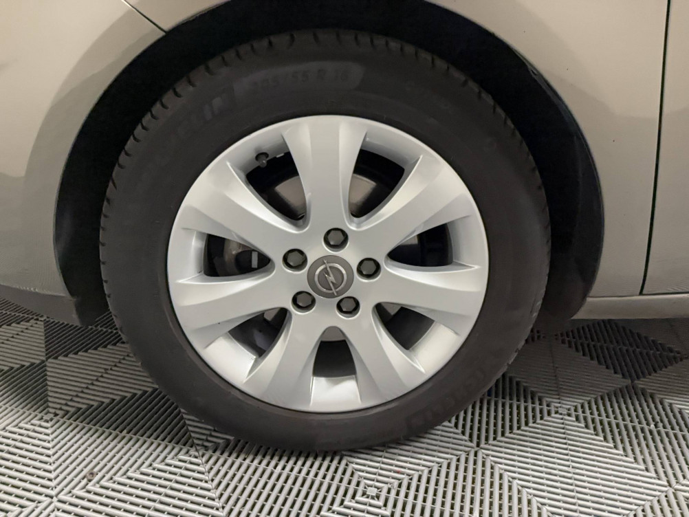 Acheter Opel Meriva Meriva 1.4 - 120 Twinport Start/Stop Cosmo 5p occasion dans les concessions du Groupe Faurie