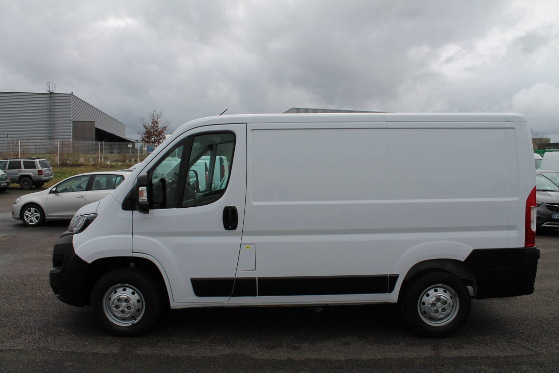 Acheter Peugeot Boxer BOXER TOLE 333 L1H1 BLUEHDI 140 S&S ASPHALT 4p occasion dans les concessions du Groupe Faurie