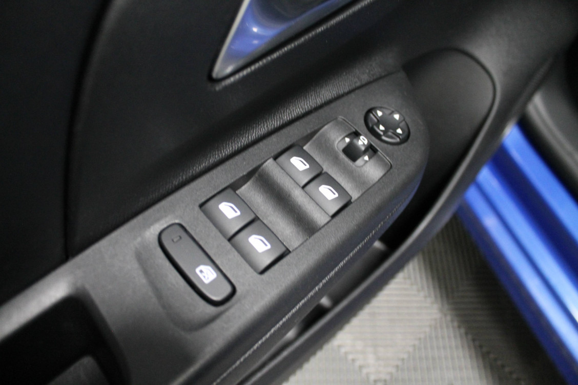 Acheter Opel Corsa E Corsa Electrique 136 ch & Batterie 50 kWh  5p occasion dans les concessions du Groupe Faurie