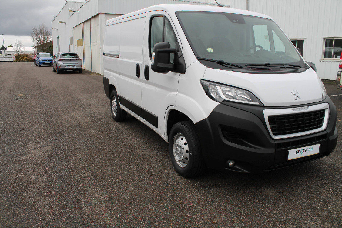 Acheter Peugeot Boxer BOXER TOLE 333 L1H1 BLUEHDI 140 S&S ASPHALT 4p occasion dans les concessions du Groupe Faurie
