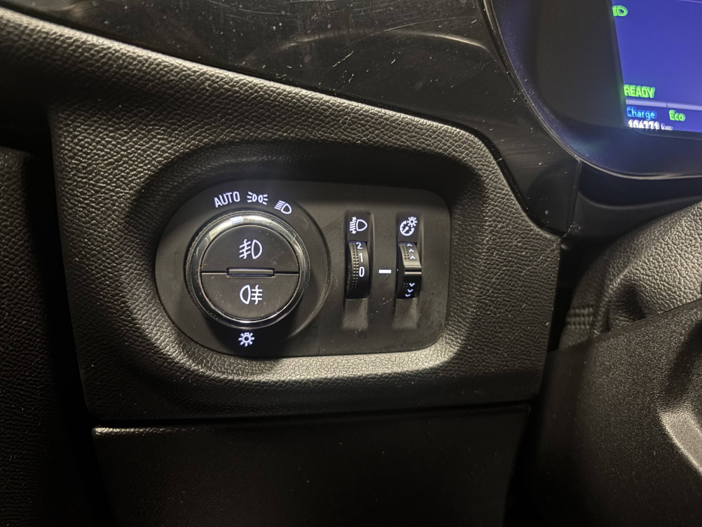 Acheter Opel Corsa E Corsa Electrique 136 ch & Batterie 50 kw/h Edition Business 5p occasion dans les concessions du Groupe Faurie