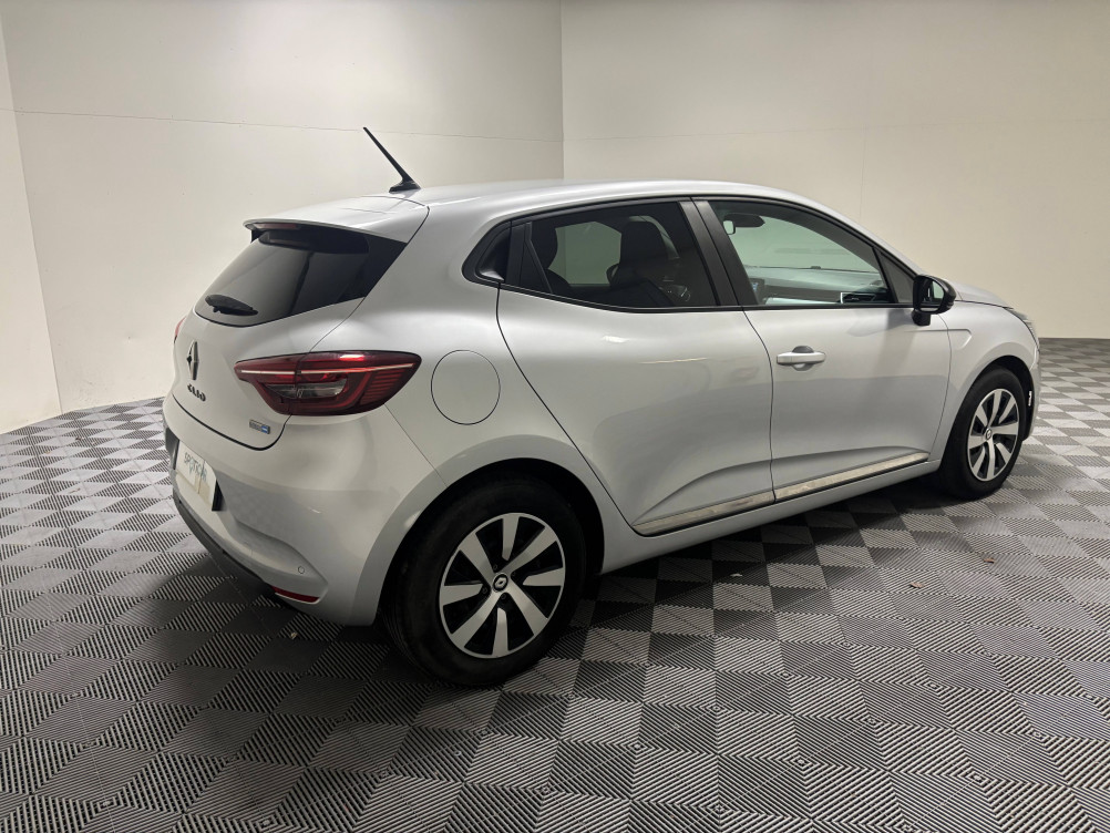 Acheter Renault Clio 5 Clio E-Tech full hybrid 145 Evolution 5p occasion dans les concessions du Groupe Faurie