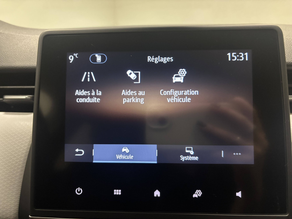 Acheter Renault Clio 5 Clio E-Tech full hybrid 145 Evolution 5p occasion dans les concessions du Groupe Faurie