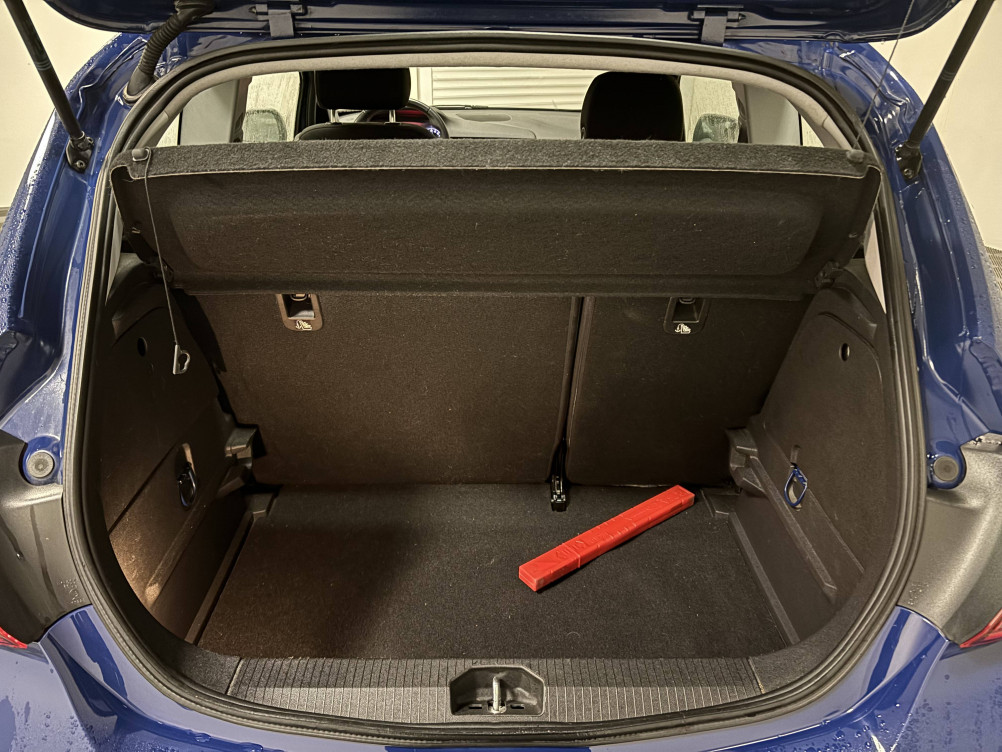 Acheter Opel Corsa Corsa 1.4 75 ch Enjoy 3p occasion dans les concessions du Groupe Faurie