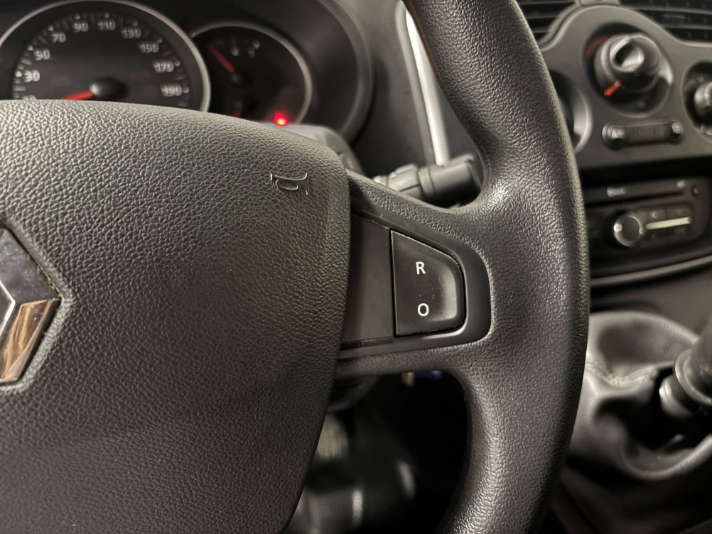 Acheter Renault Kangoo Express 2 KANGOO EXPRESS BLUE DCI 95 EXTRA R-LINK 5p occasion dans les concessions du Groupe Faurie