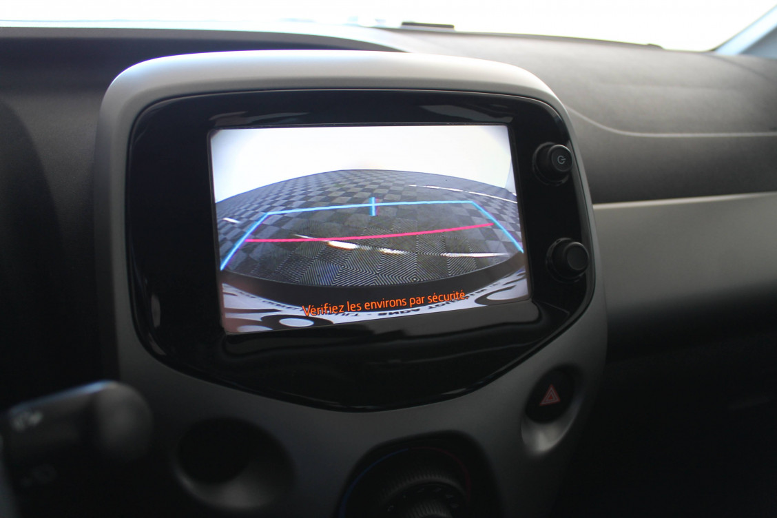 Acheter Toyota Aygo Aygo 1.0 VVT-i x-play 5p occasion dans les concessions du Groupe Faurie