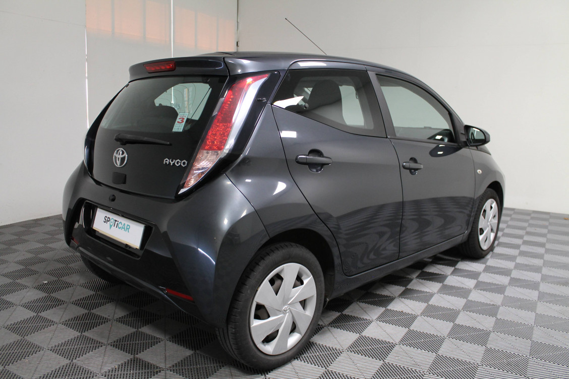 Acheter Toyota Aygo Aygo 1.0 VVT-i x-play 5p occasion dans les concessions du Groupe Faurie