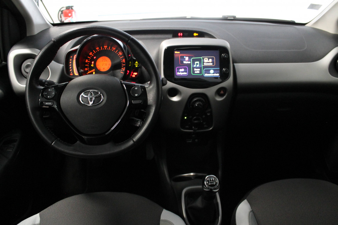 Acheter Toyota Aygo Aygo 1.0 VVT-i x-play 5p occasion dans les concessions du Groupe Faurie