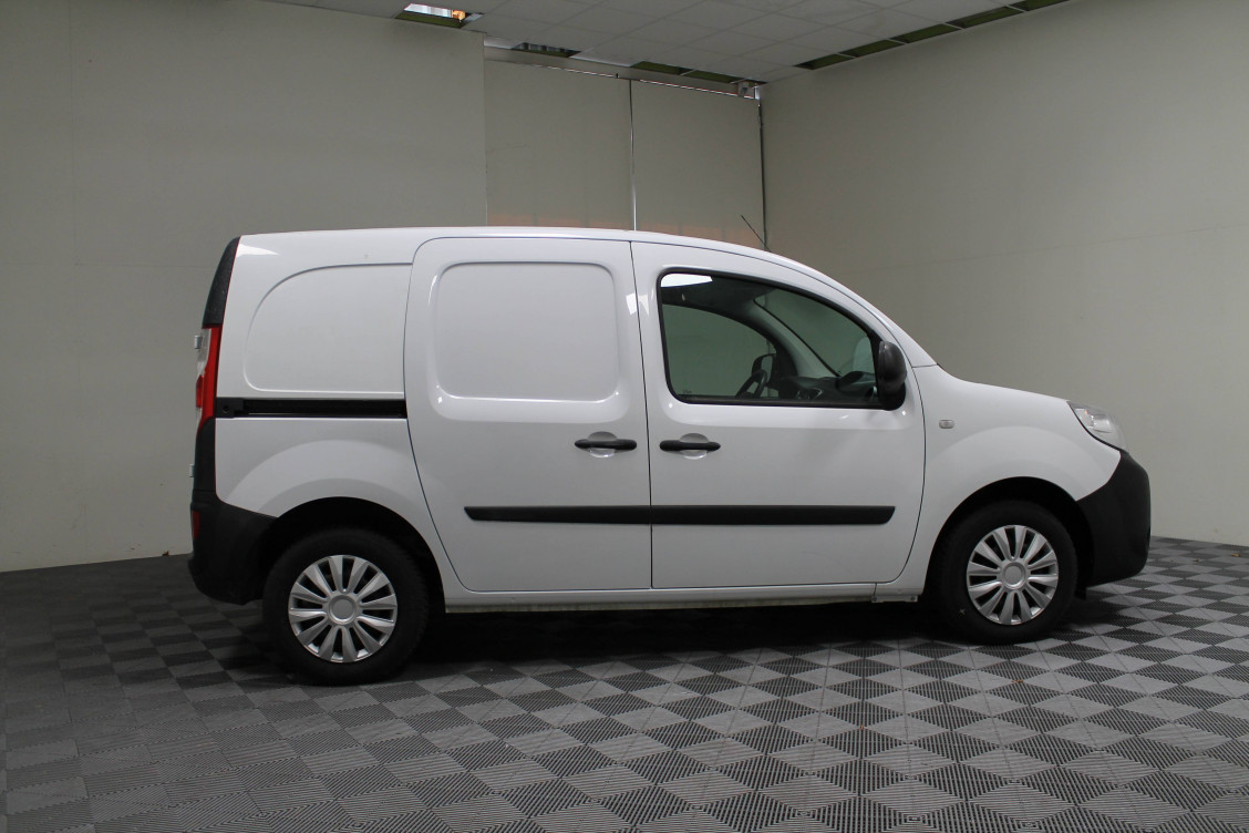 Acheter Renault Kangoo Express 2 KANGOO EXPRESS BLUE DCI 95 EXTRA R-LINK 5p occasion dans les concessions du Groupe Faurie