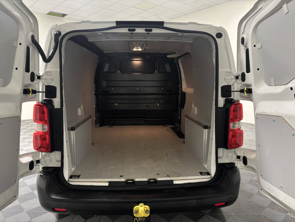 Acheter Opel Vivaro Fourgon VIVARO FGN L2 2.0 DIESEL 120 CH PTAC AUGMENTE PACK CLIM 4p occasion dans les concessions du Groupe Faurie