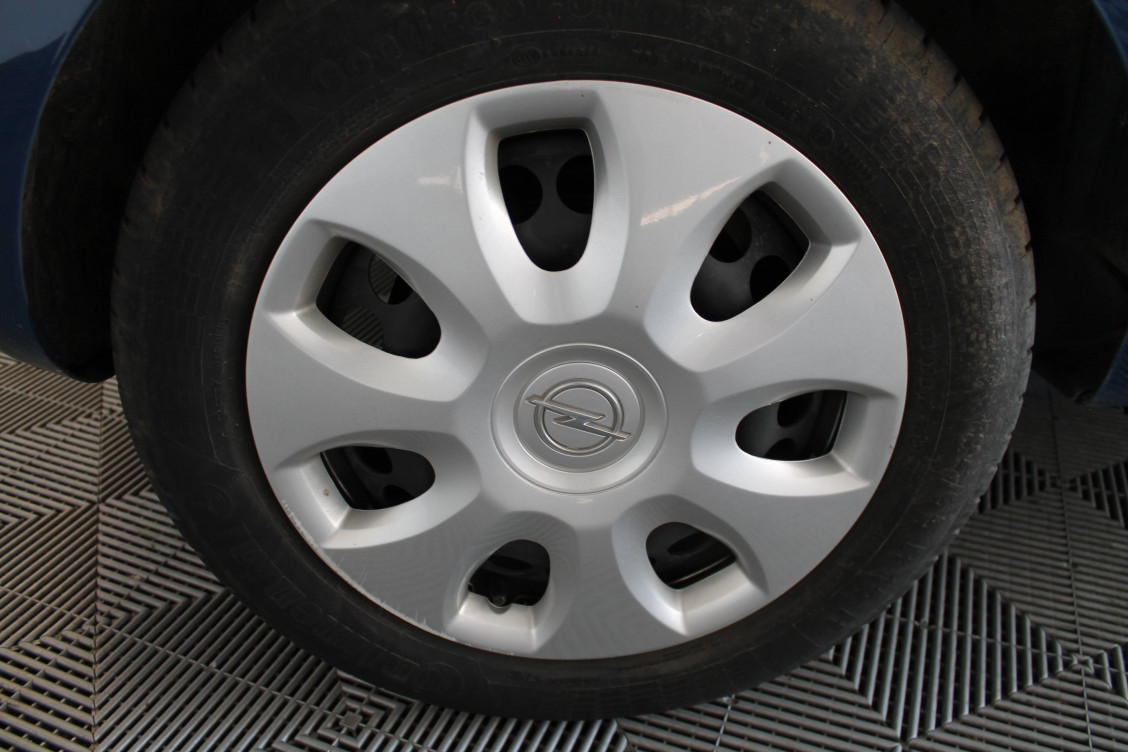 Acheter Opel Corsa E Corsa 1.4 90 ch Enjoy 5p occasion dans les concessions du Groupe Faurie