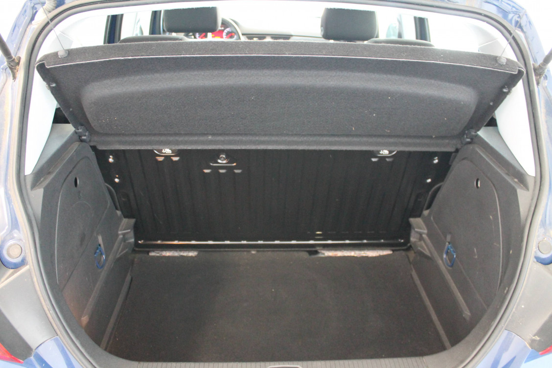 Acheter Opel Corsa E Corsa 1.4 90 ch Enjoy 5p occasion dans les concessions du Groupe Faurie