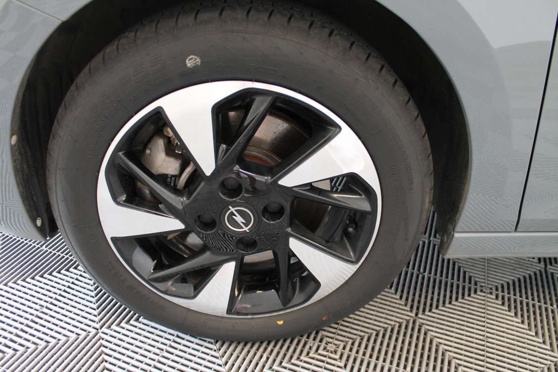 Acheter Opel Corsa E Corsa Electrique 136 ch & Batterie 50 kWh  5p occasion dans les concessions du Groupe Faurie