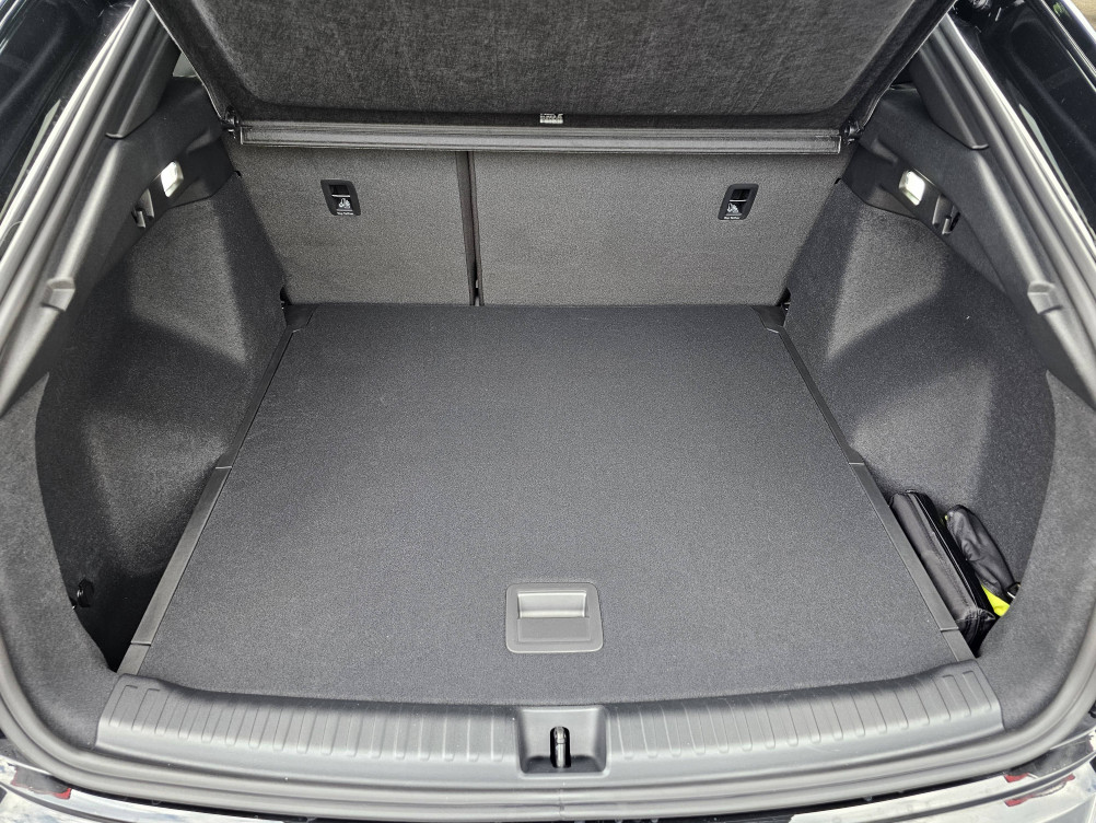 Acheter Audi Q4 Q4 e-tron Sportback 45 285 ch 82 kWh S line 5p neuf dans les concessions du Groupe Faurie