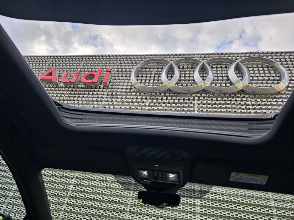 Acheter Audi Q4 Q4 e-tron Sportback 45 285 ch 82 kWh S line 5p neuf dans les concessions du Groupe Faurie