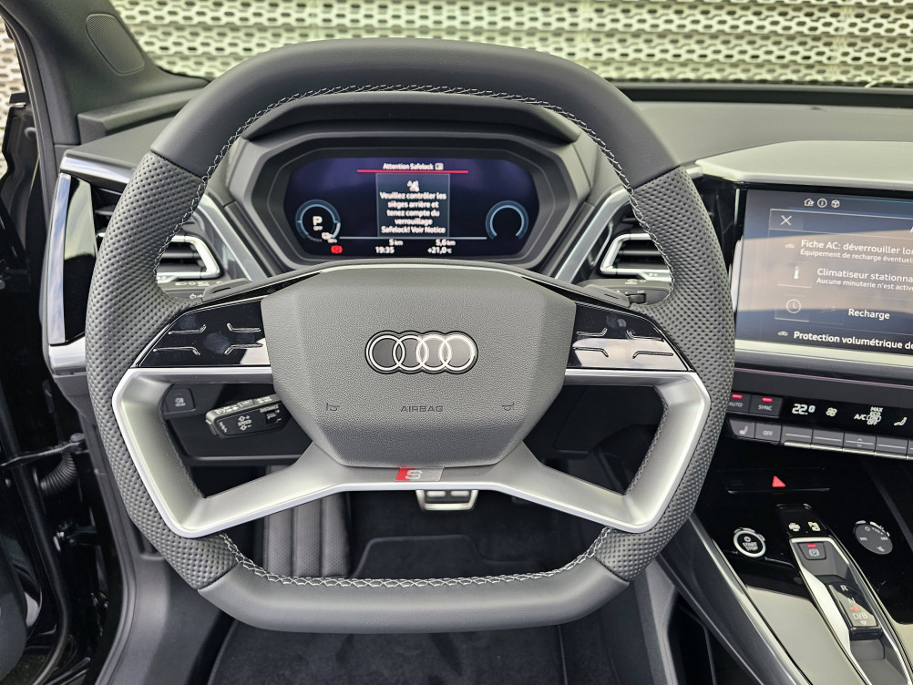 Acheter Audi Q4 Q4 e-tron Sportback 45 285 ch 82 kWh S line 5p neuf dans les concessions du Groupe Faurie