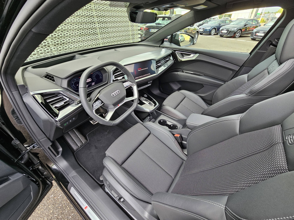 Acheter Audi Q4 Q4 e-tron Sportback 45 285 ch 82 kWh S line 5p neuf dans les concessions du Groupe Faurie