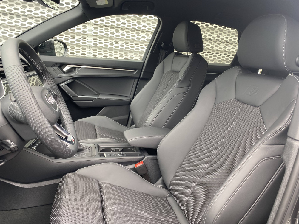 Acheter Audi Q3 Q3 35 TFSI 150 ch S tronic 7 S line 5p neuf dans les concessions du Groupe Faurie