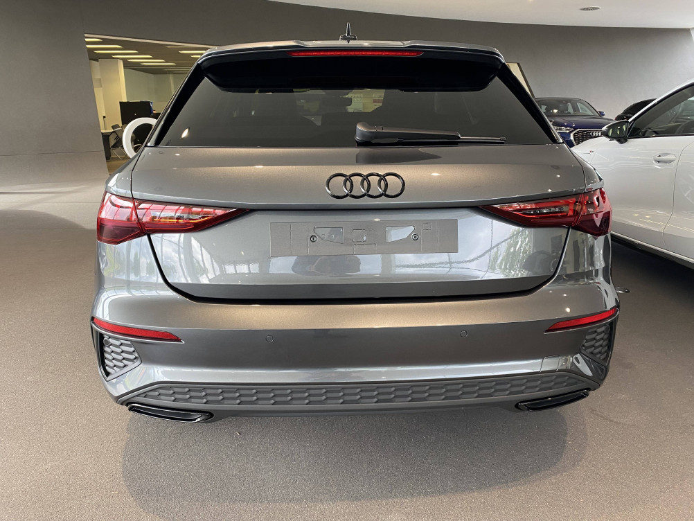 Acheter Audi A3 A3 Sportback 35 TFSI Mild Hybrid 150 S tronic 7 S Line 5p neuf dans les concessions du Groupe Faurie