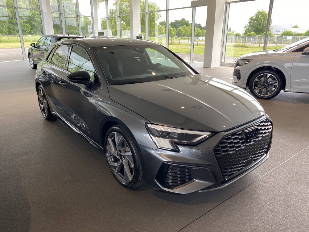 Acheter Audi A3 A3 Sportback 35 TFSI Mild Hybrid 150 S tronic 7 S Line 5p neuf dans les concessions du Groupe Faurie
