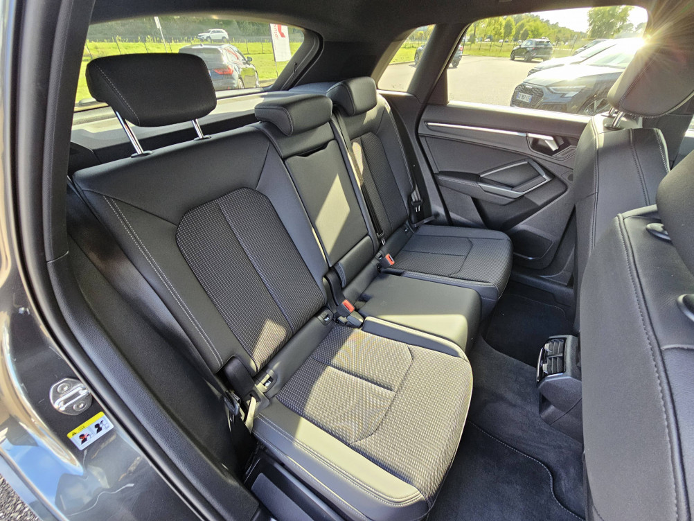 Acheter Audi Q3 Q3 35 TFSI 150 ch S tronic 7 S line 5p occasion dans les concessions du Groupe Faurie