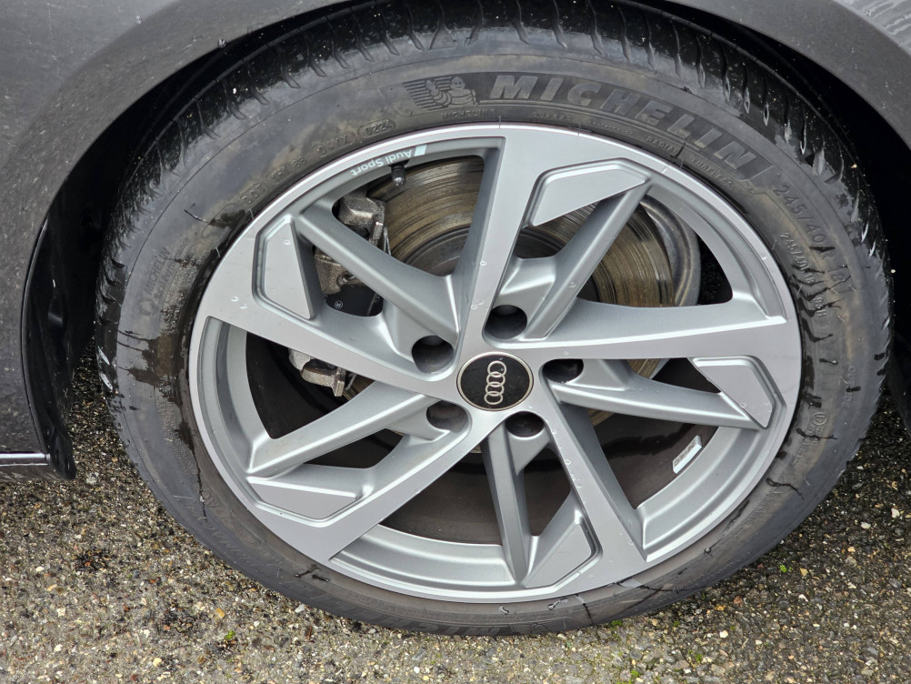 Acheter Audi A4 A4 Avant 35 TDI 163 S tronic 7 Competition 5p occasion dans les concessions du Groupe Faurie
