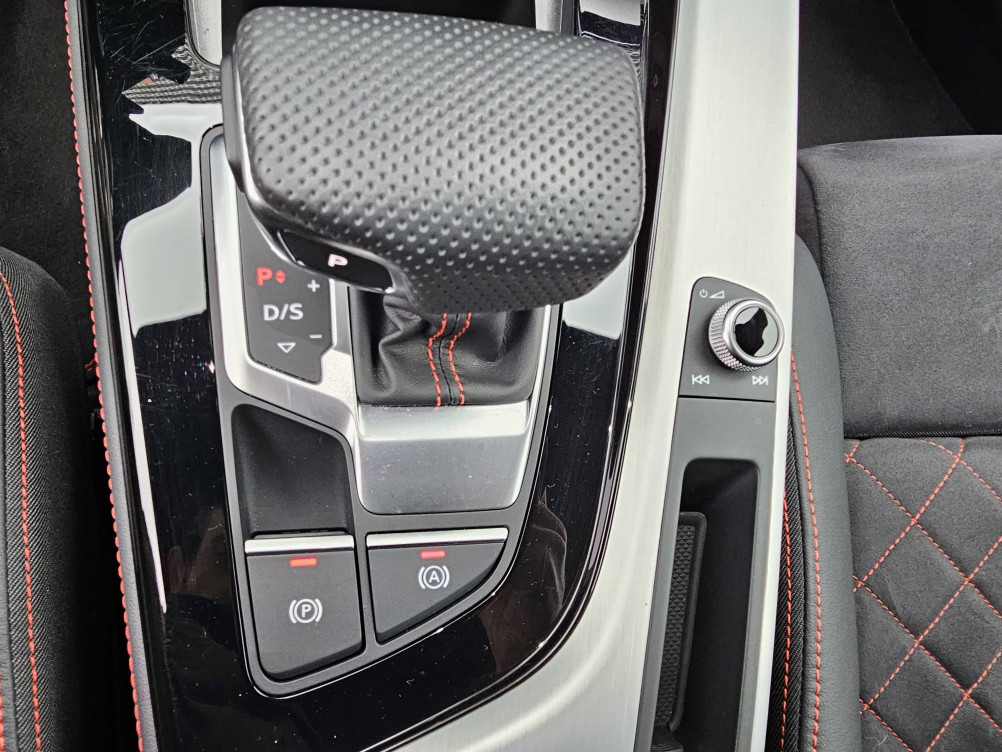Acheter Audi A4 A4 Avant 35 TDI 163 S tronic 7 Competition 5p occasion dans les concessions du Groupe Faurie