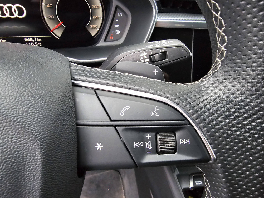 Acheter Audi Q3 Q3 Sportback 35 TDI 150 ch S tronic 7 S Edition 5p occasion dans les concessions du Groupe Faurie