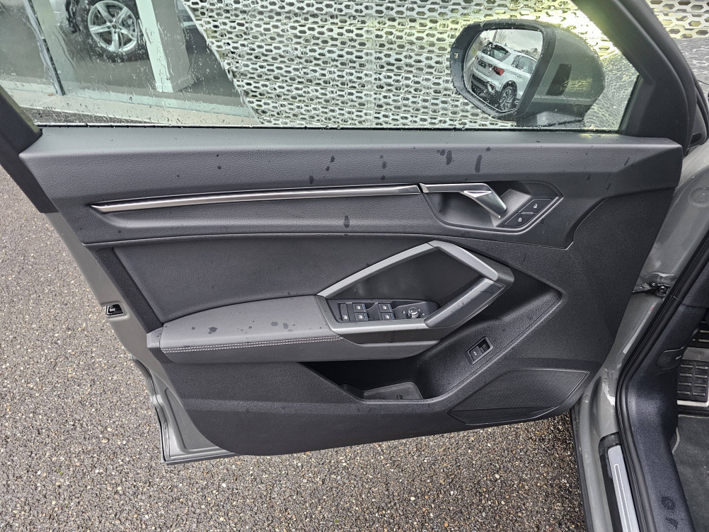 Acheter Audi Q3 Q3 Sportback 35 TDI 150 ch S tronic 7 S Edition 5p occasion dans les concessions du Groupe Faurie