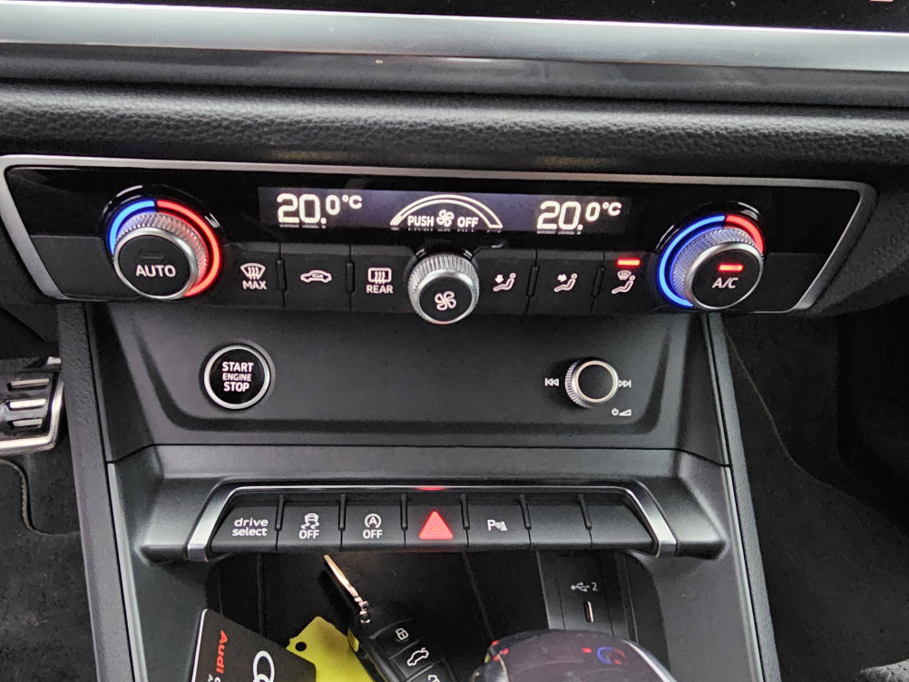 Acheter Audi Q3 Q3 Sportback 35 TDI 150 ch S tronic 7 S Edition 5p occasion dans les concessions du Groupe Faurie
