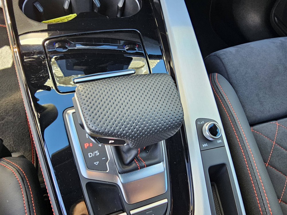 Acheter Audi A4 A4 Avant 40 TDI 204 S tronic 7 Competition 5p occasion dans les concessions du Groupe Faurie