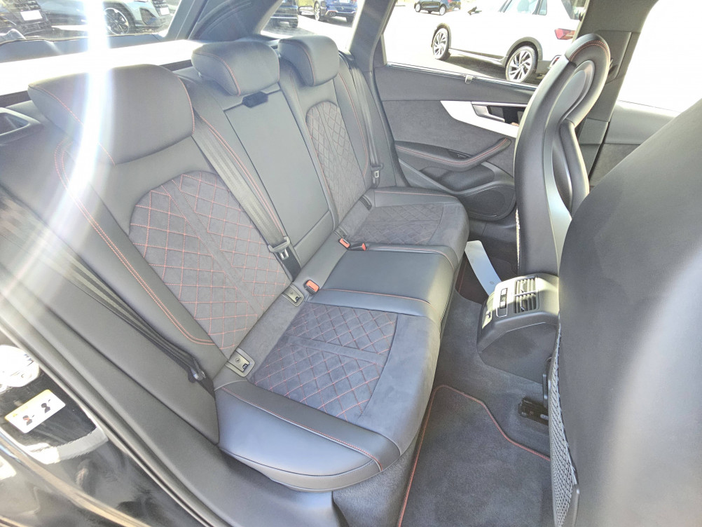 Acheter Audi A4 A4 Avant 40 TDI 204 S tronic 7 Competition 5p occasion dans les concessions du Groupe Faurie
