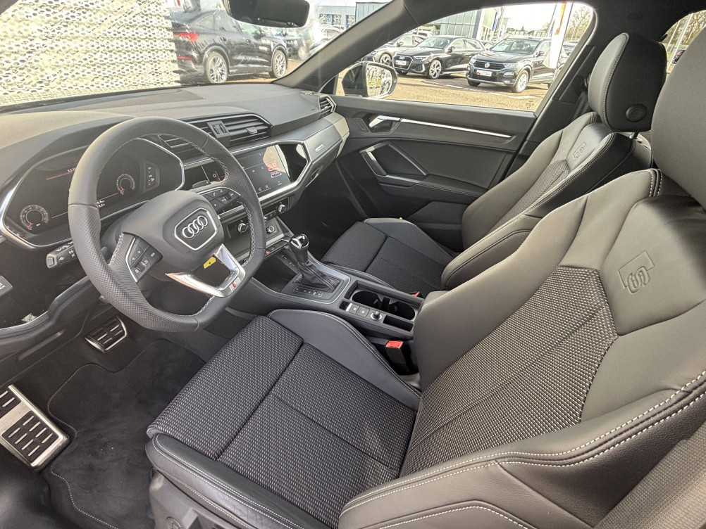 Acheter Audi Q3 Q3 35 TFSI 150 ch S tronic 7 S line 5p neuf dans les concessions du Groupe Faurie