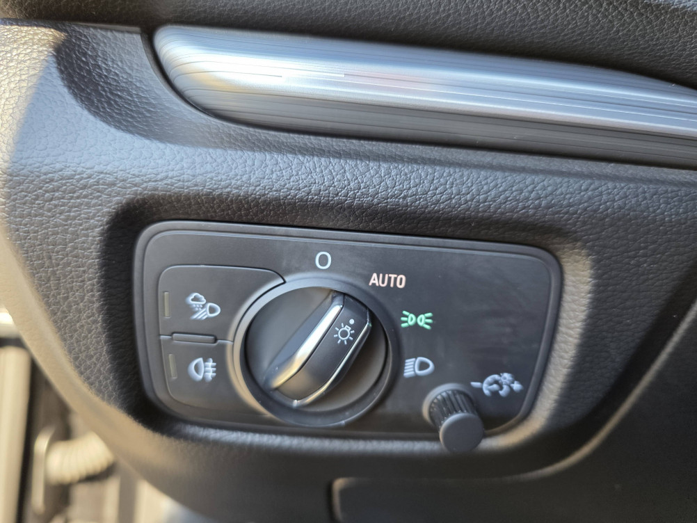 Acheter Audi A3 A3 Sportback 30 TFSI 116 S tronic 7 Design Luxe 5p occasion dans les concessions du Groupe Faurie
