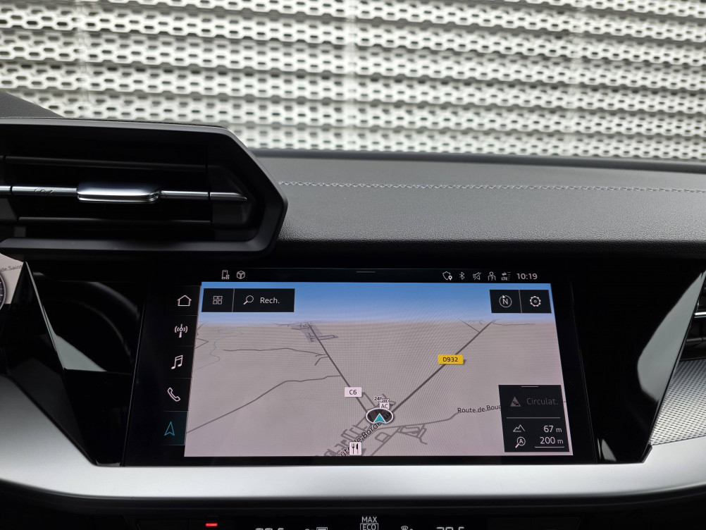 Acheter Audi A3 A3 Sportback 40 TFSIe 204 S tronic 6 S Line 5p occasion dans les concessions du Groupe Faurie