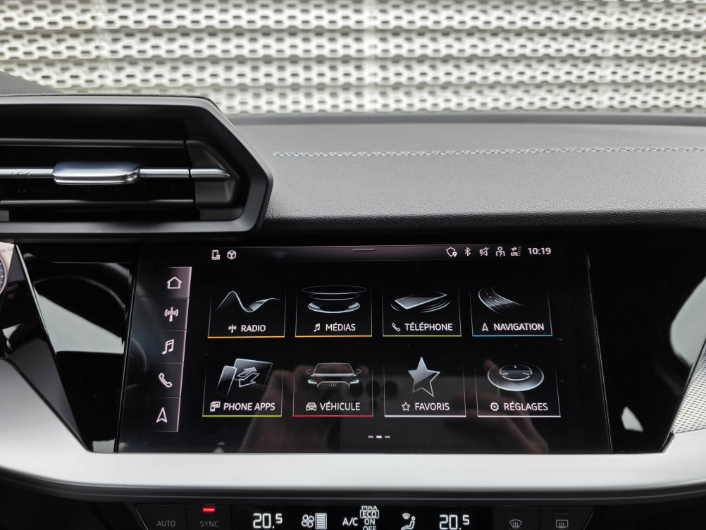 Acheter Audi A3 A3 Sportback 40 TFSIe 204 S tronic 6 S Line 5p occasion dans les concessions du Groupe Faurie