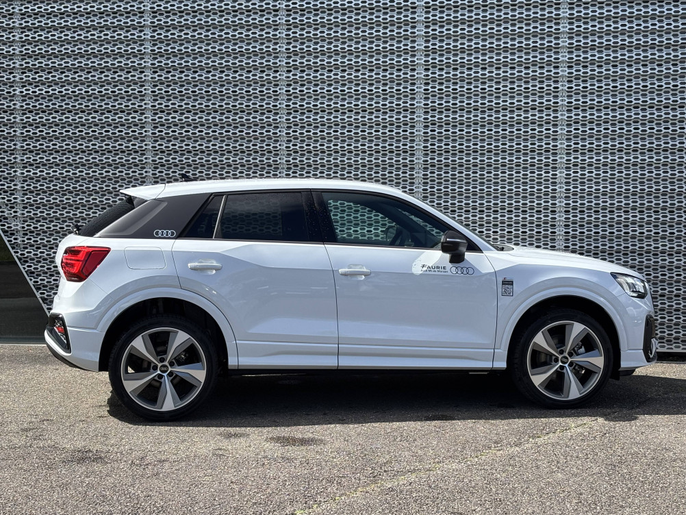 Acheter Audi Q2 Q2 35 TFSI 150 S tronic 7 Black Edition 5p neuf dans les concessions du Groupe Faurie