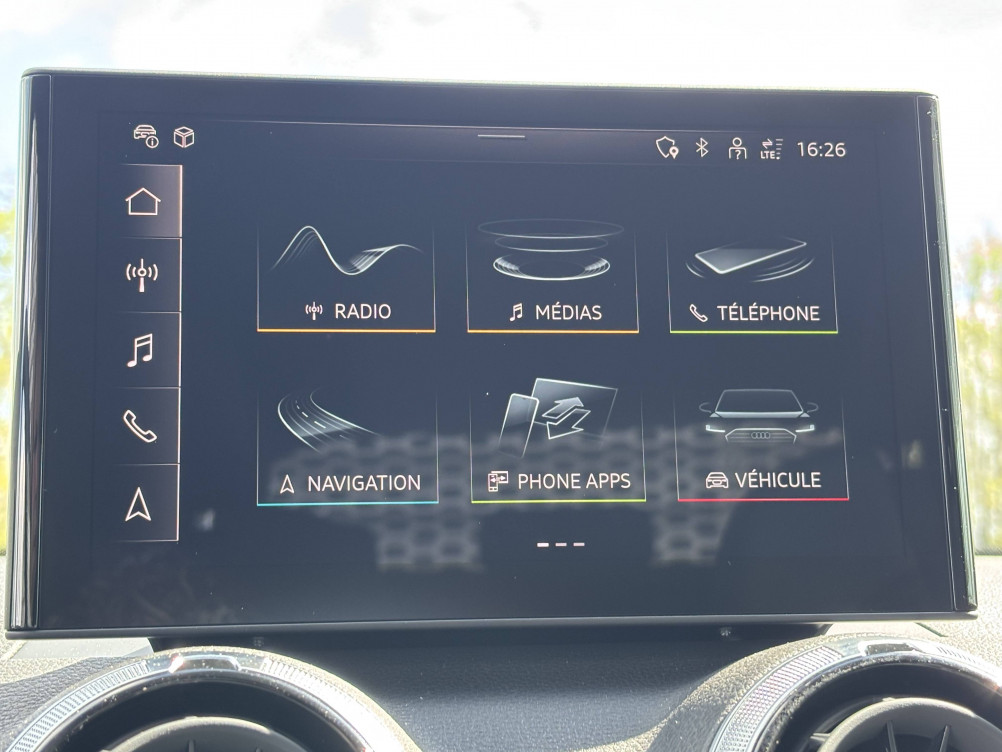 Acheter Audi Q2 Q2 35 TFSI 150 S tronic 7 Black Edition 5p neuf dans les concessions du Groupe Faurie