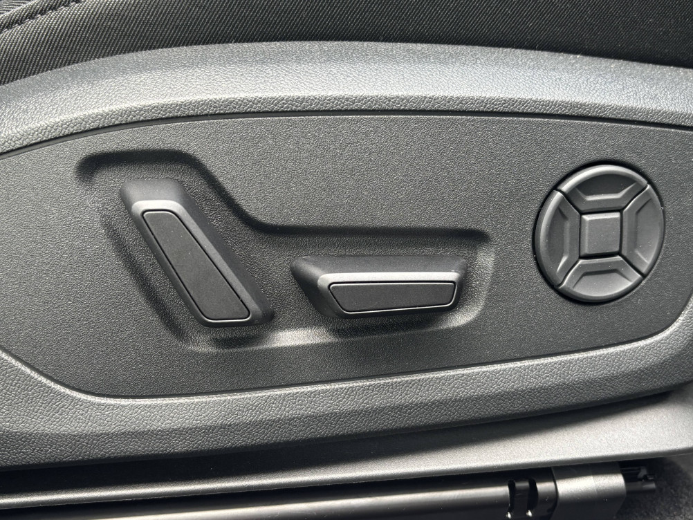 Acheter Audi A3 A3 Allstreet 40 TFSI e Hybride rechargeable 204 S tronic 6 Avus 5p neuf dans les concessions du Groupe Faurie