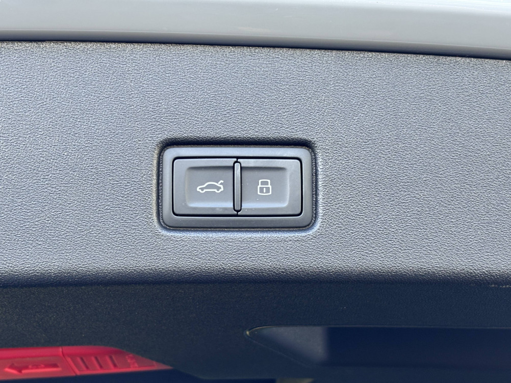 Acheter Audi Q4 Q4 e-tron 45 285 ch 82 kWh  5p neuf dans les concessions du Groupe Faurie
