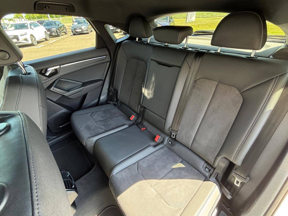 Acheter Audi Q3 Q3 Sportback 35 TDI 150 ch S tronic 7 S Edition 5p occasion dans les concessions du Groupe Faurie