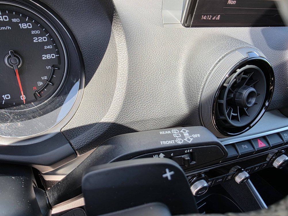 Acheter Audi Q2 Q2 1.6 TDI 116 ch S tronic 7 S Line 5p occasion dans les concessions du Groupe Faurie