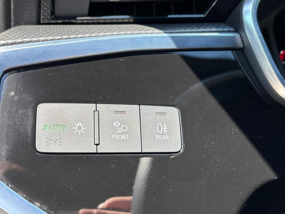 Acheter Audi Q3 Q3 Sportback 35 TDI 150 ch S tronic 7 S Edition 5p occasion dans les concessions du Groupe Faurie