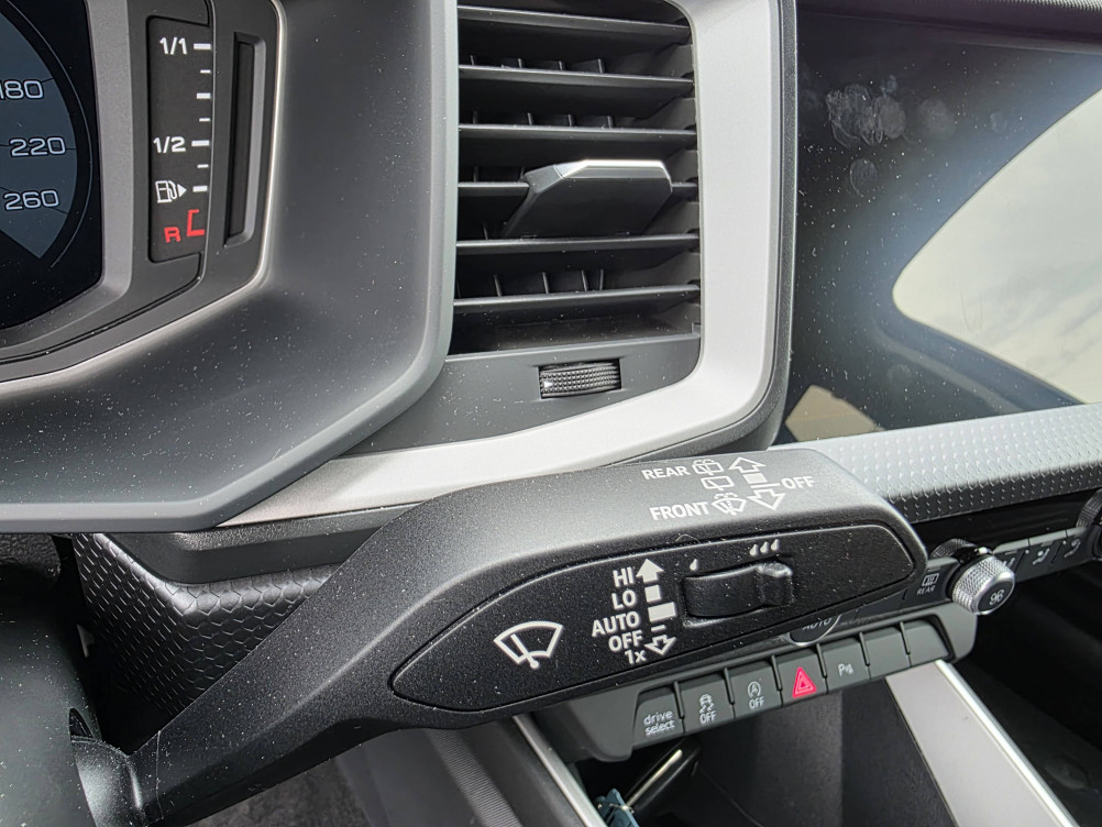 Acheter Audi A1 A1 Citycarver 30 TFSI 110 ch S tronic 7 Design Luxe 5p occasion dans les concessions du Groupe Faurie