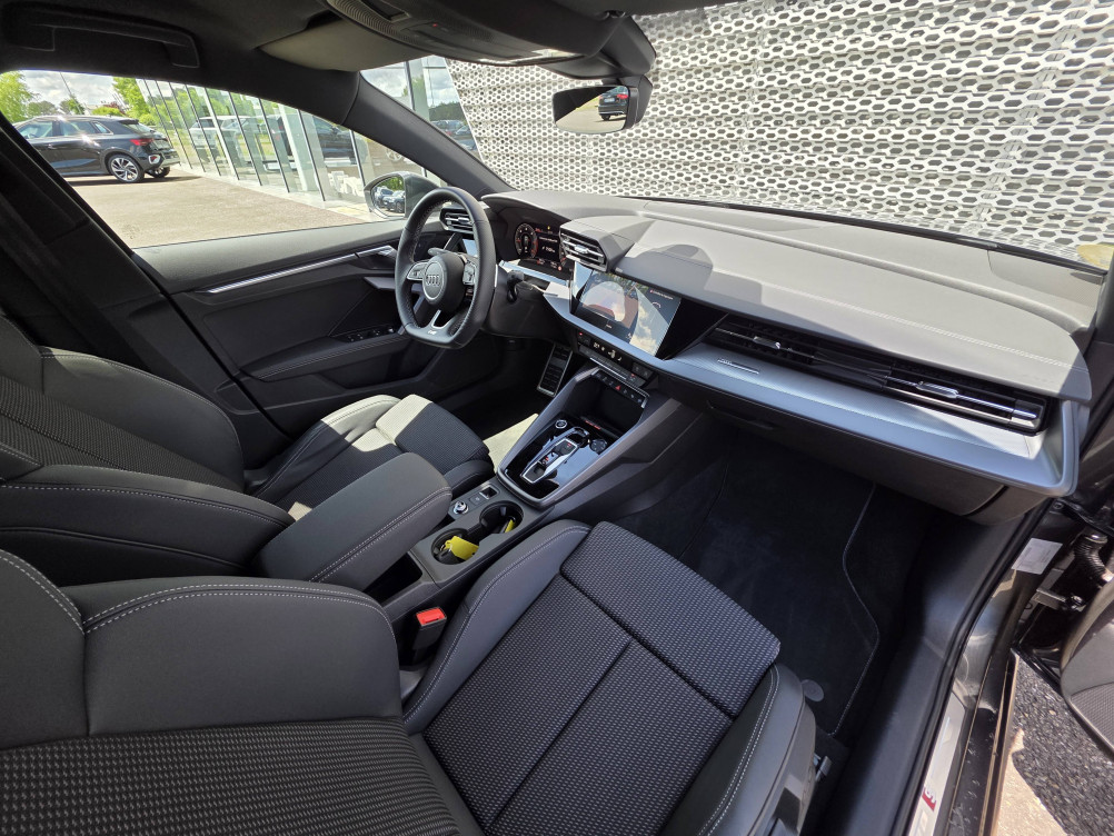 Acheter Audi A3 A3 Sportback 35 TDI 150 S tronic 7 S line 5p occasion dans les concessions du Groupe Faurie