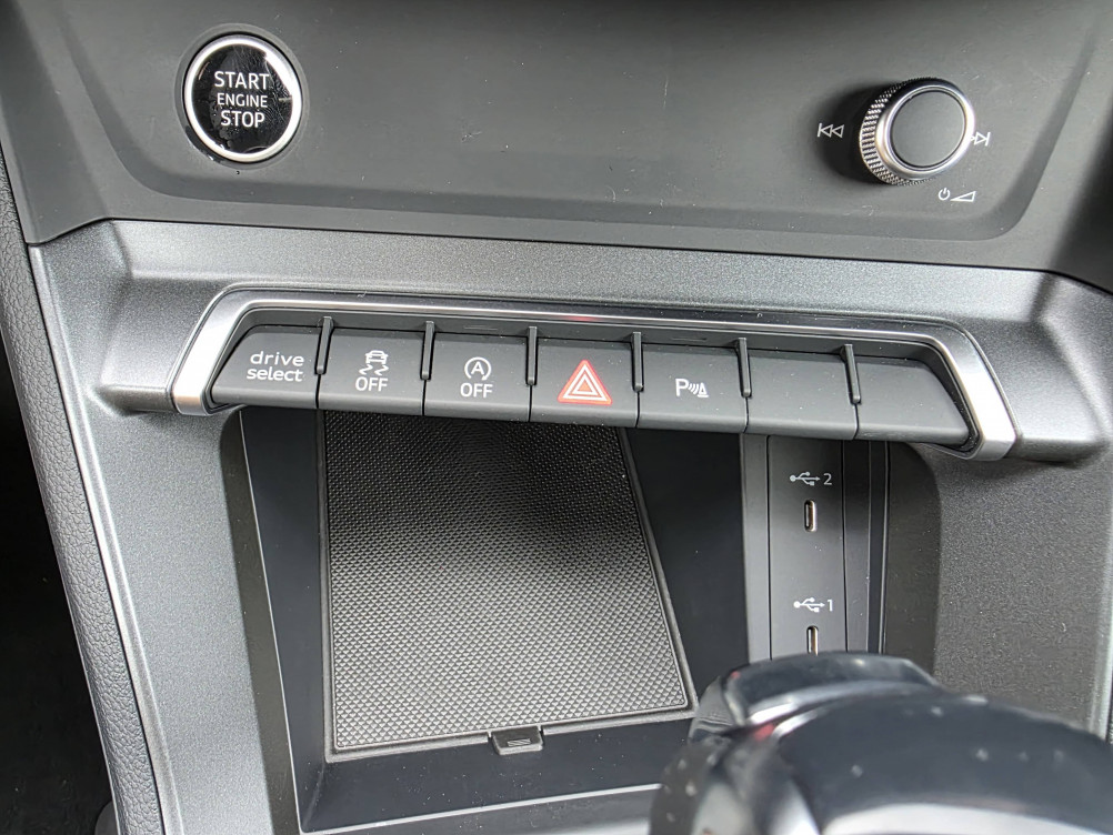 Acheter Audi Q3 Q3 35 TDI 150 ch S tronic 7 S line 5p occasion dans les concessions du Groupe Faurie