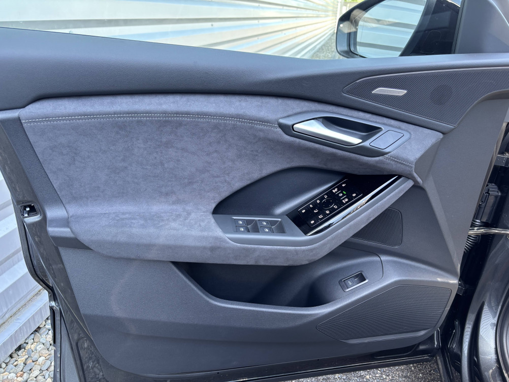 Acheter Audi Q6 E-TRON Q6 e-tron Sportback 306 ch 100 kWh performance S line 5p neuf dans les concessions du Groupe Faurie