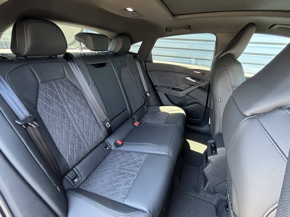 Acheter Audi Q6 E-TRON Q6 e-tron Sportback 306 ch 100 kWh performance S line 5p neuf dans les concessions du Groupe Faurie